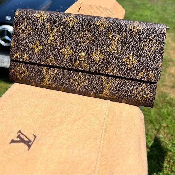 Louis Vuitton LV Monogram Sarah long Wallet w dust bag authentic - Picture 1 of 13